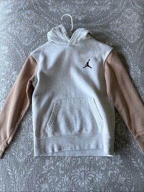 Jordan Boys Sweatshirt Hoodie Size Medium (10-12 yrs)